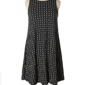 Old navy black and white knee length dress